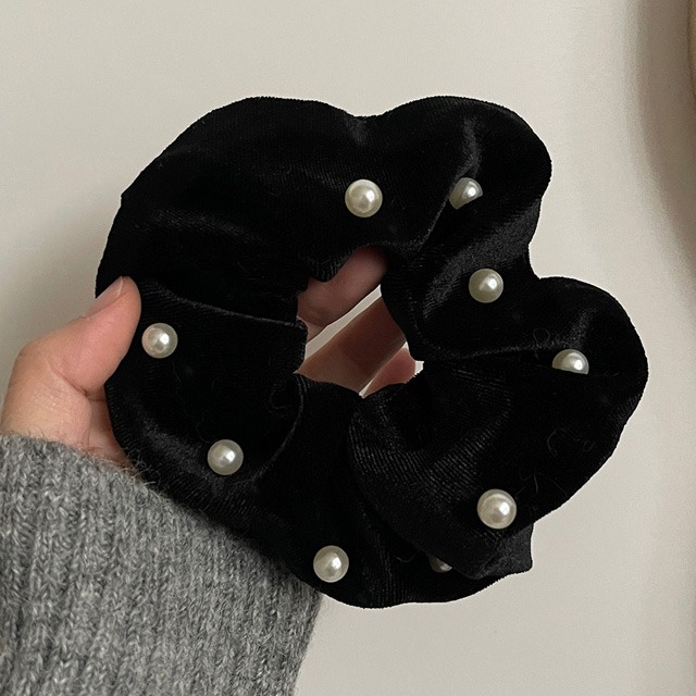 [1+1무배] 블랙 벨벳 진주 포인트 곱창밴드 스크런치 머리끈